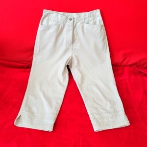 Bill Blass Capris beige Sz 6 used great condition